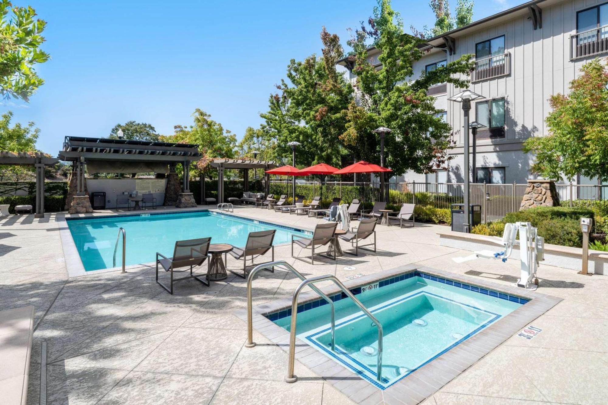 Hampton Inn & Suites Windsor-Sonoma Wine Country Luaran gambar