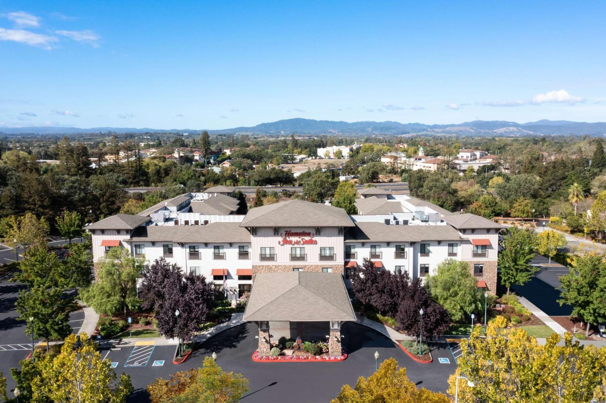 Hampton Inn & Suites Windsor-Sonoma Wine Country Luaran gambar